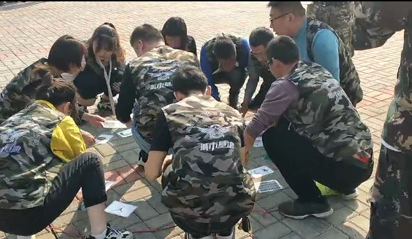 湖南鑫亿电梯有限公司,湖南观光电梯,加装住宅电梯
