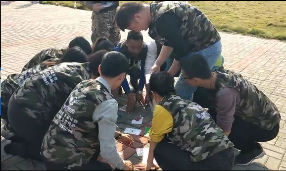 湖南鑫亿电梯有限公司,湖南观光电梯,加装住宅电梯