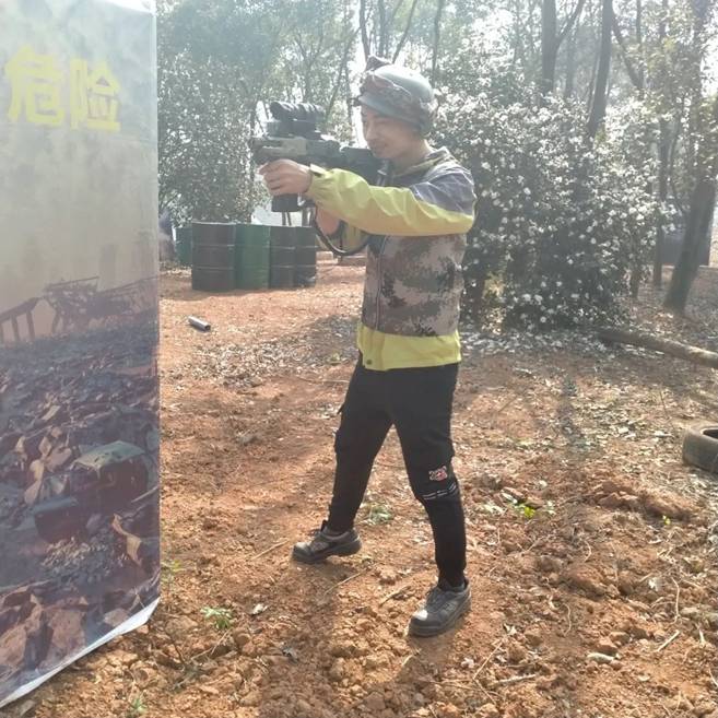 湖南鑫亿电梯有限公司,湖南观光电梯,加装住宅电梯