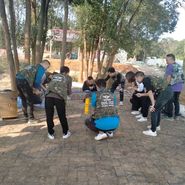 湖南鑫亿电梯有限公司,湖南观光电梯,加装住宅电梯