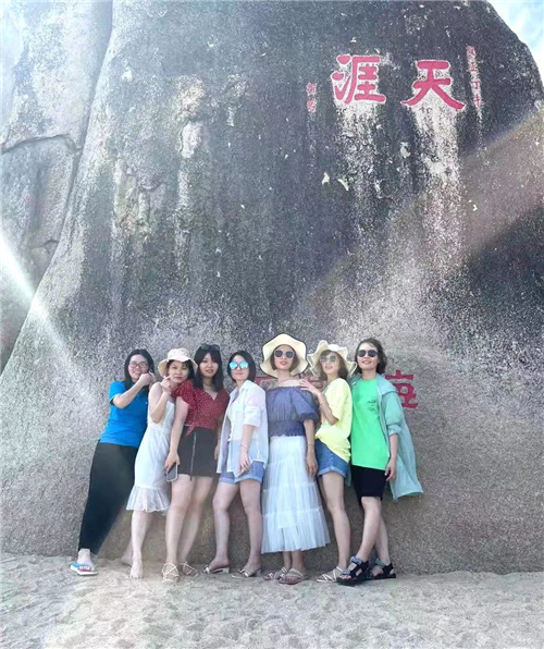 湖南鑫亿电梯有限公司,湖南观光电梯,加装住宅电梯